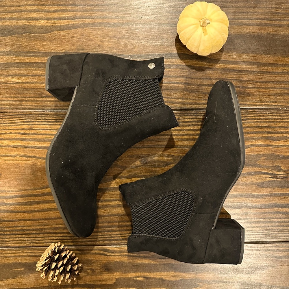 Rieker Sarah 84 Suede Chelsea Ankle Boots